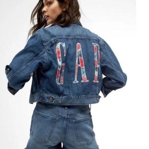 Gap Cropped Denim Jacket